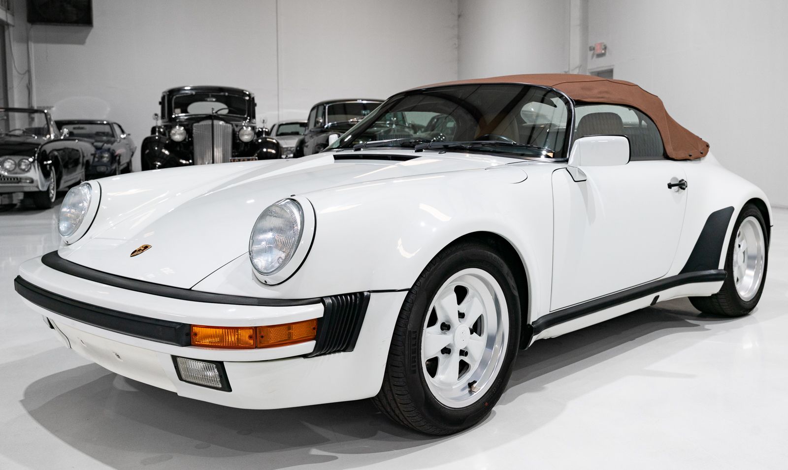 Used 1989 Porsche 911 Speedster RWD image 4