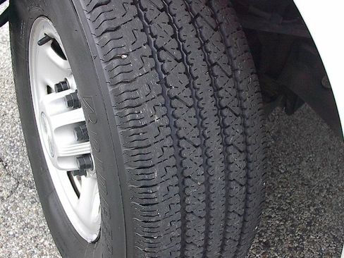 Used 2020 Chevrolet Express 3500 UNAVAIL RWD image 23