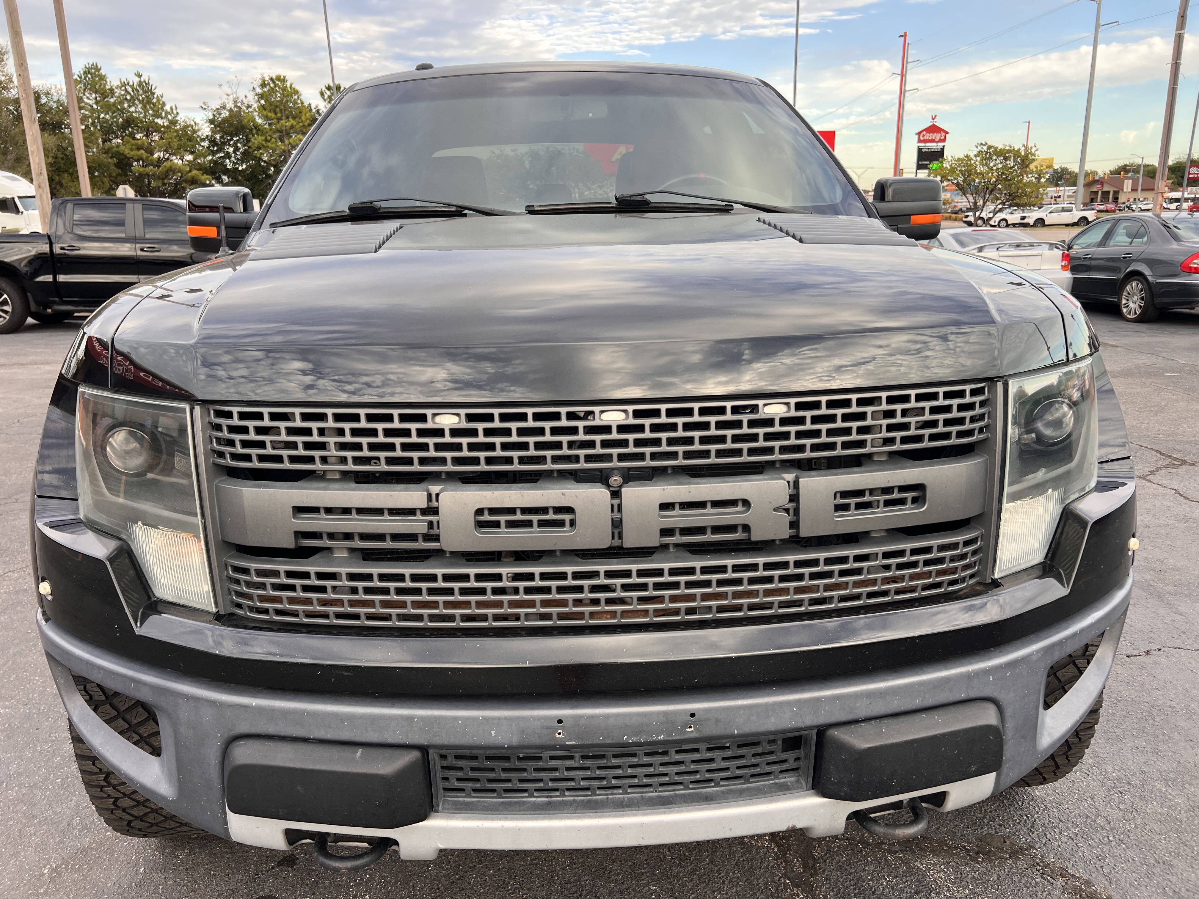 Used 2014 Ford F150 4x4 Crew Cab SVT Raptor image 2