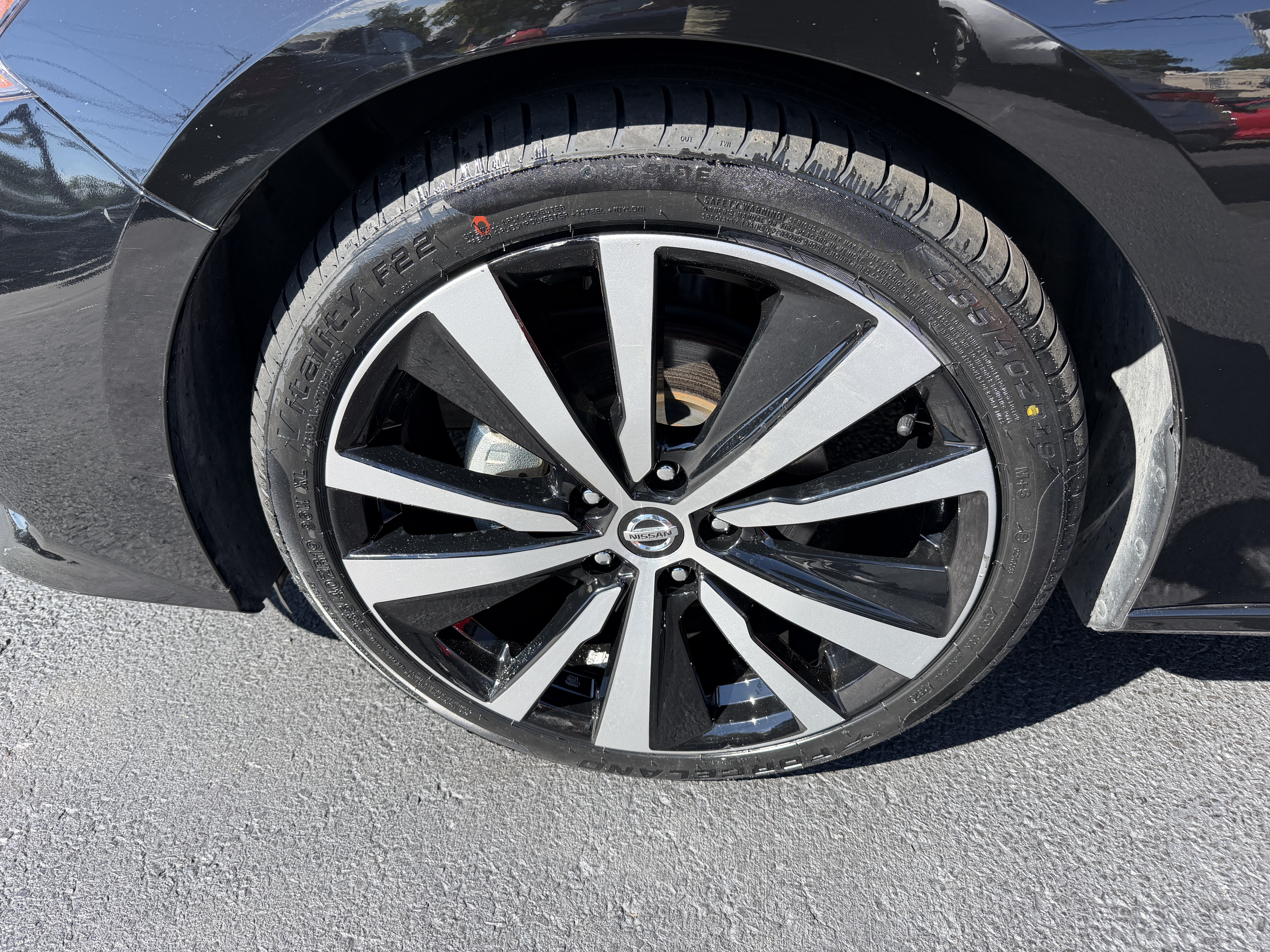 Used 2021 Nissan Altima 2.5 Platinum AWD image 26