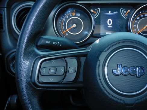 Used 2022 Jeep Wrangler Willys image 21