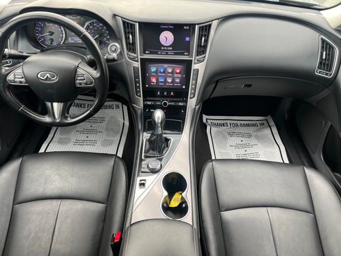 Used 2015 INFINITI Q50 Premium image 3