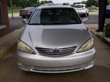 Used 2005 Toyota Camry XLE image 2