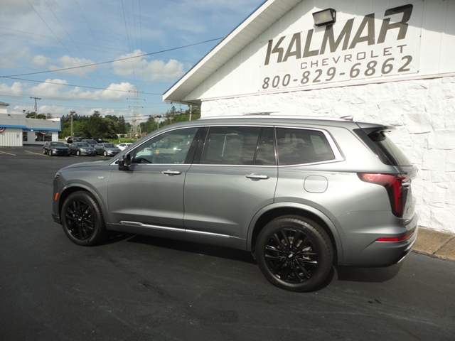 Used 2022 Cadillac XT6 AWD Premium Luxury image 8