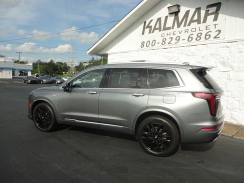Used 2022 Cadillac XT6 AWD Premium Luxury image 8