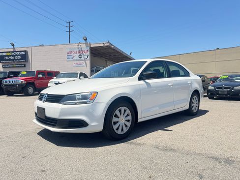 Used 2013 Volkswagen Jetta S Sedan 4D FWD image 3