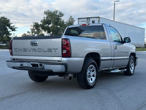 Used 2007 Chevrolet Silverado 1500 Classic W/T image 9