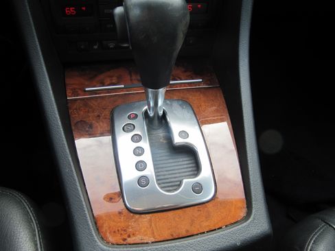 Used 2008 Audi A4 3.2 Prestige image 13