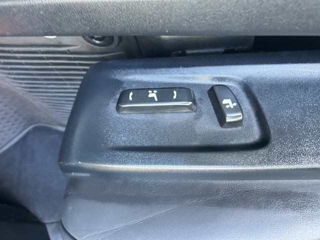 Used 2016 Lexus IS 300 AWD image 27
