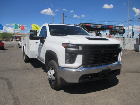 Used 2022 Chevrolet Silverado 3500 Classic W/T image 16