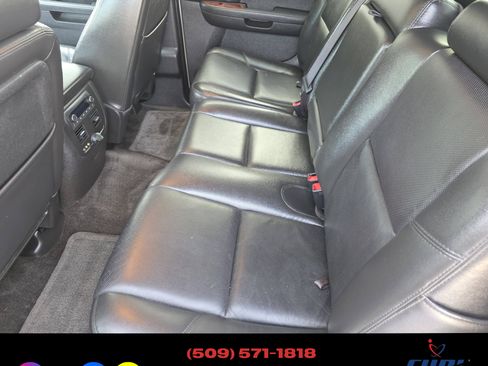 Used 2012 Chevrolet Avalanche 4x4 LTZ image 13