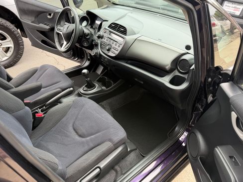 Used 2013 Honda Fit Sport image 28