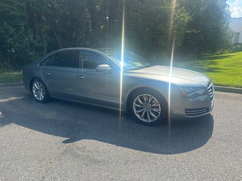 Used 2012 Audi A8 L 4.2 image 45