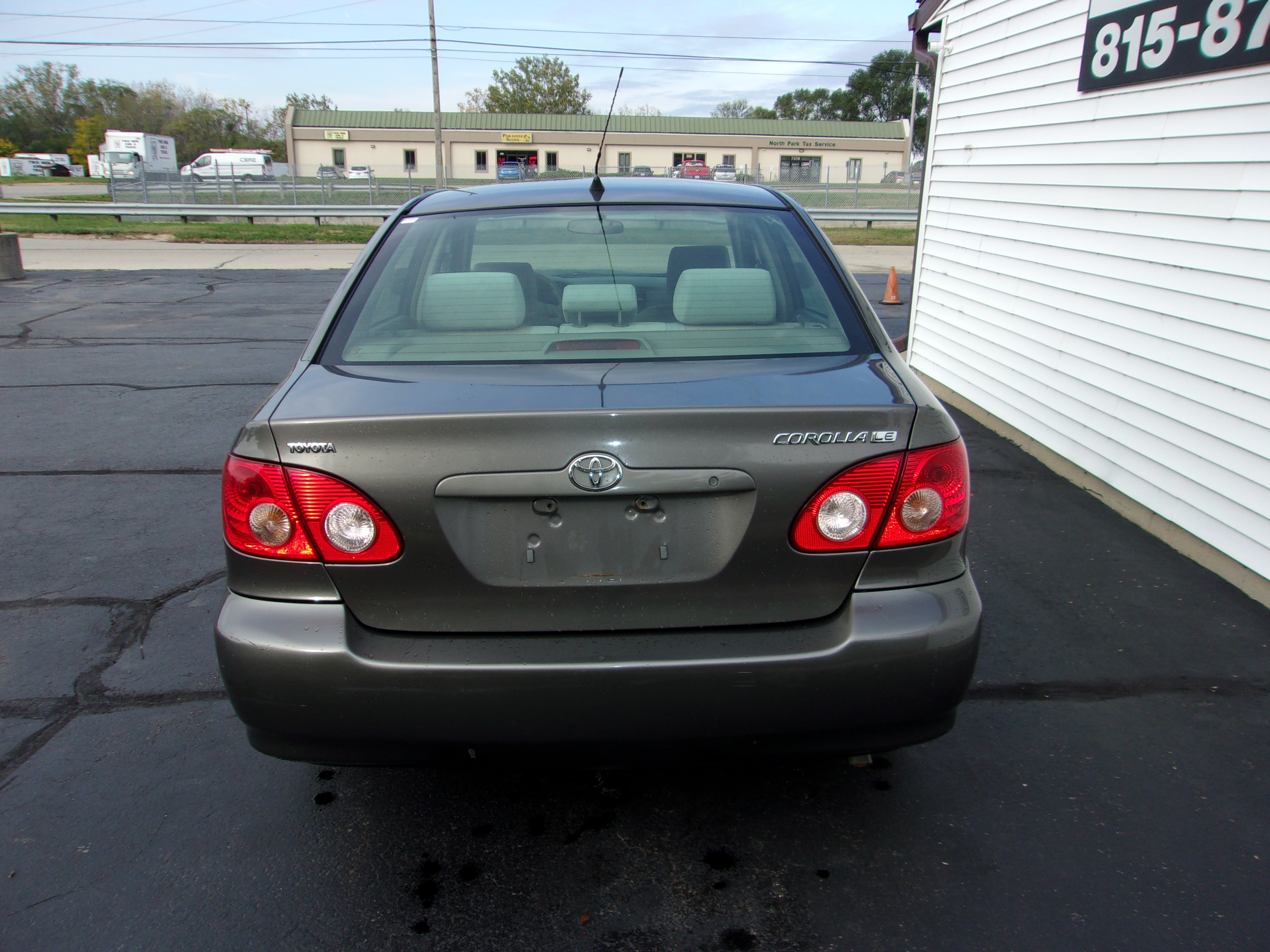 Used 2007 Toyota Corolla LE Sedan FWD image 3