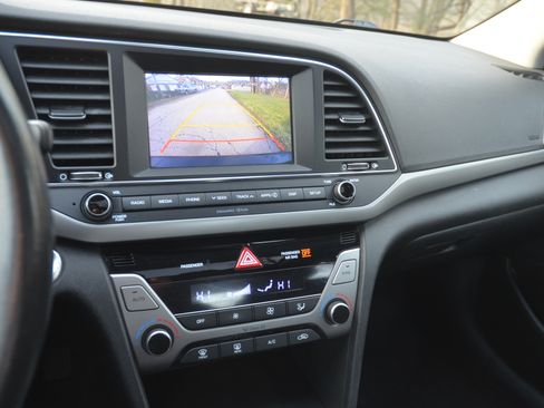 Used 2018 Hyundai Elantra Value Edition image 15