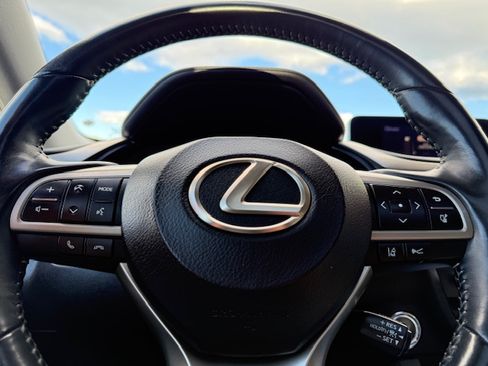 Used 2017 Lexus RX 350 AWD image 16