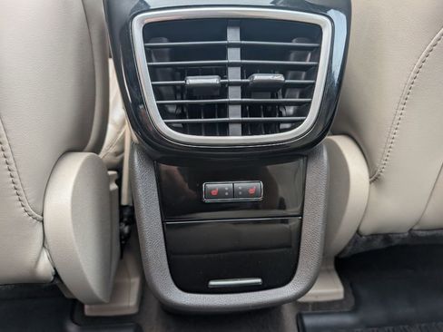 Used 2022 Lincoln Nautilus Reserve image 17