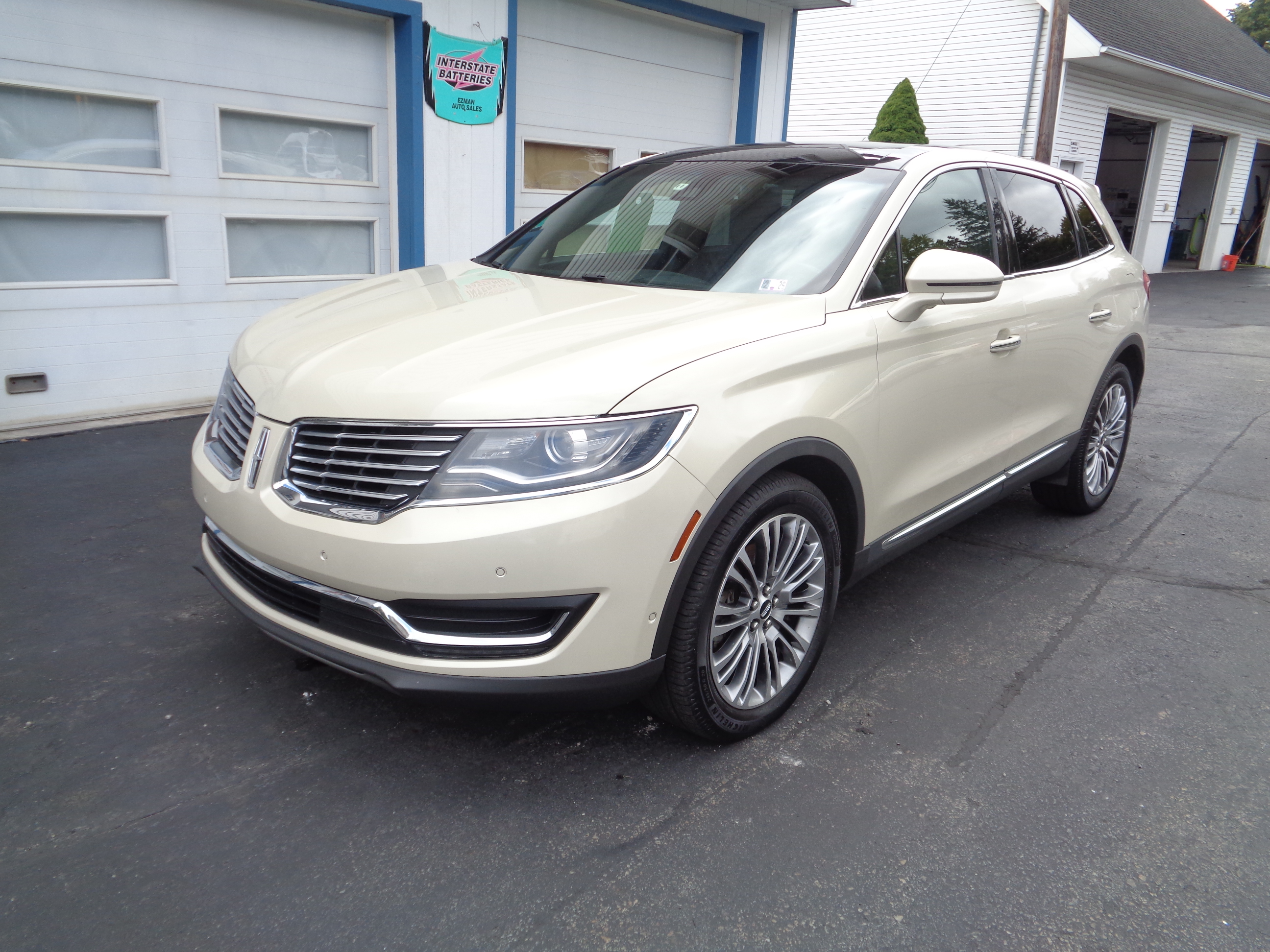 Used 2016 Lincoln MKX Reserve AWD/4WD image 1