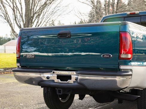 Used 2001 Ford F350 XLT image 16