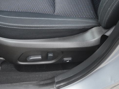 Used 2016 Subaru Forester 2.5i Premium AWD/4WD image 21