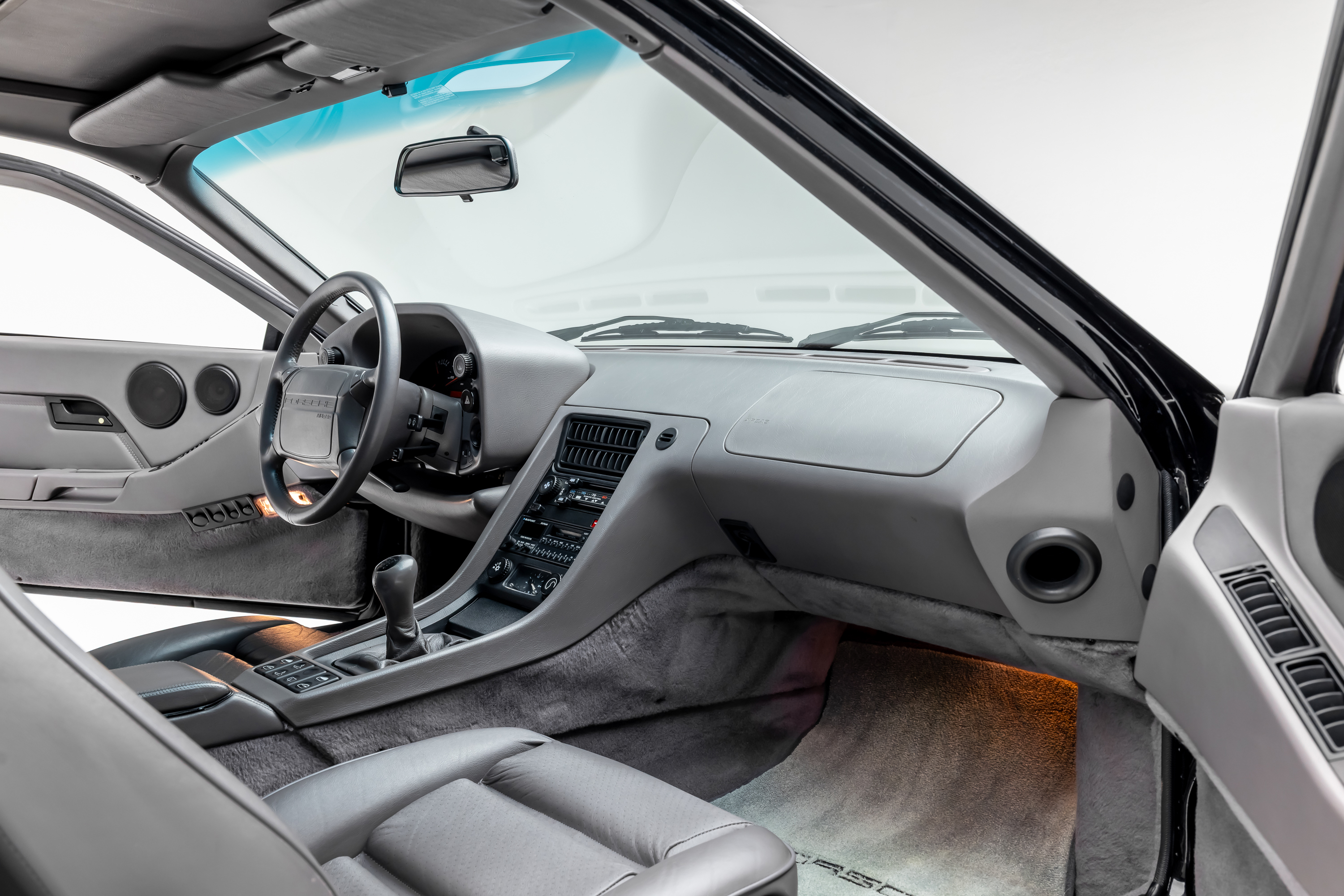 Used 1991 Porsche 928 GT RWD image 29