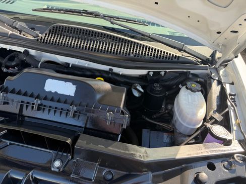 Used 2020 GMC Savana 2500 image 23