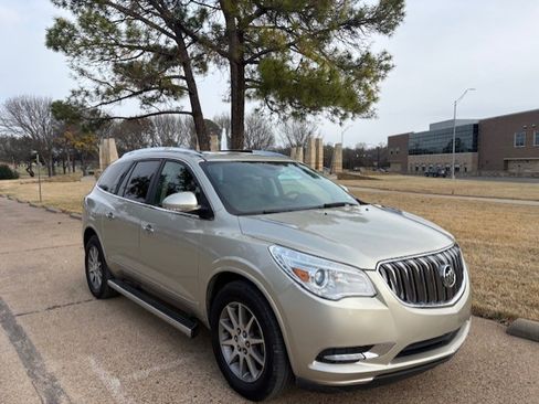 Used 2013 Buick Enclave Leather image 1