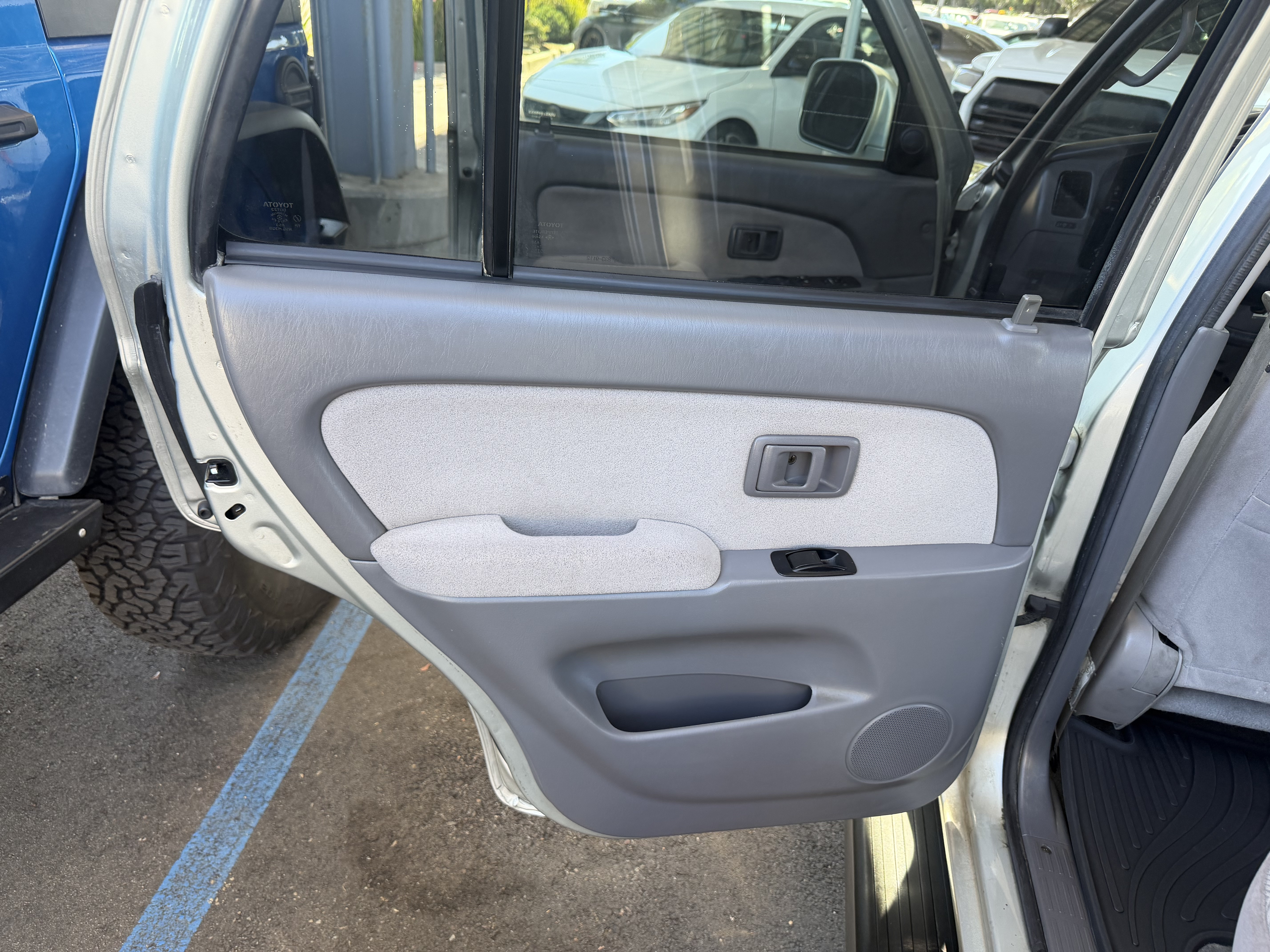 Used 2002 Toyota 4Runner 2WD SR5 image 24