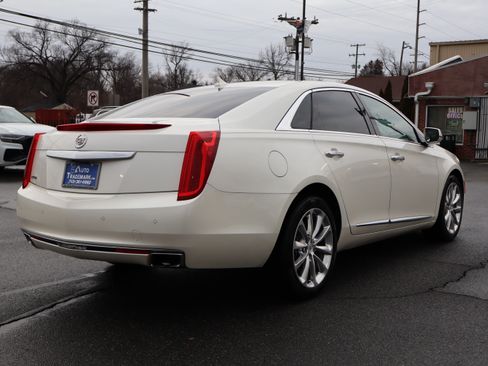 Used 2014 Cadillac XTS Luxury image 8
