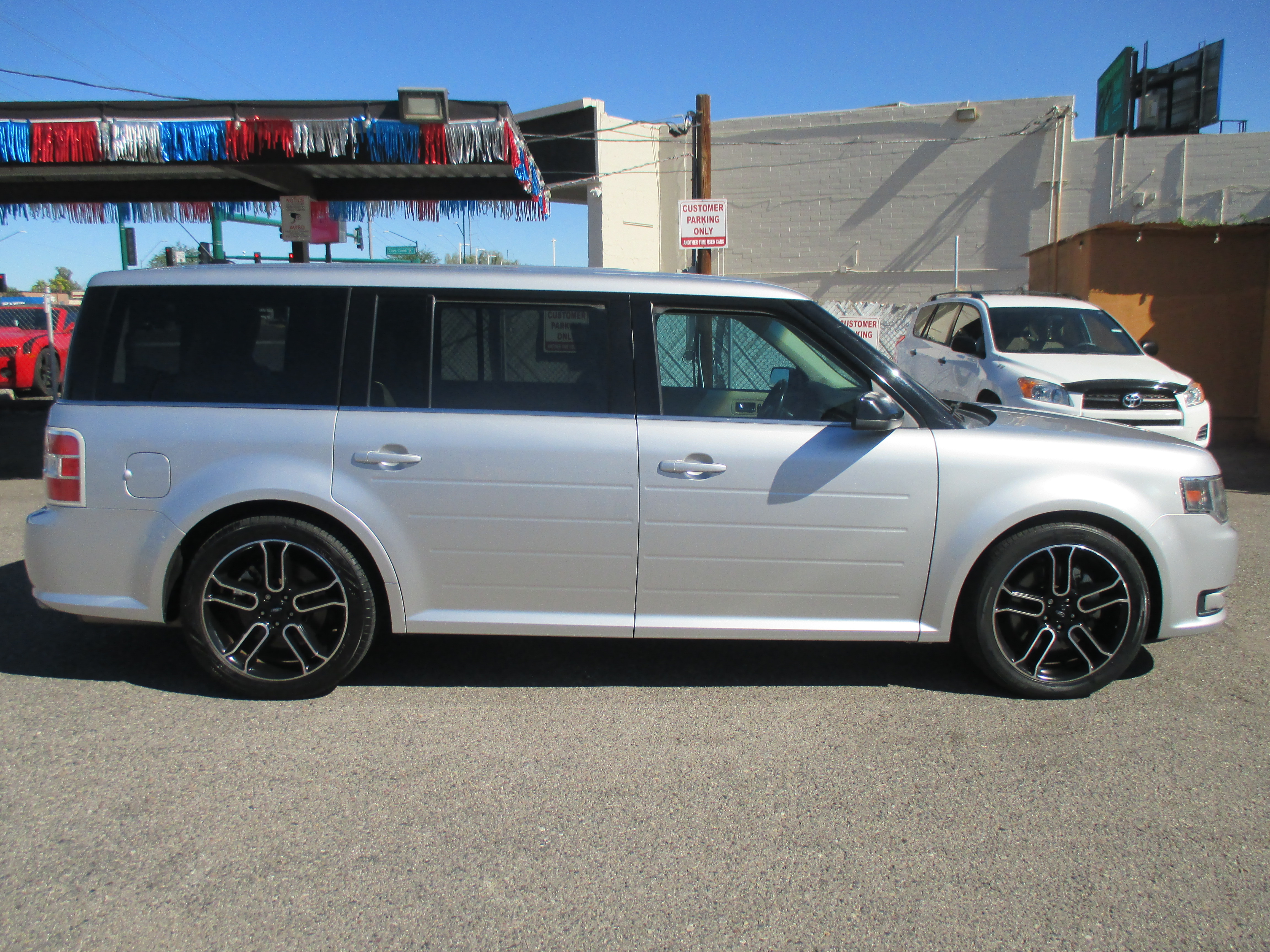 Used 2013 Ford Flex SEL Sport Utility 4D FWD image 2