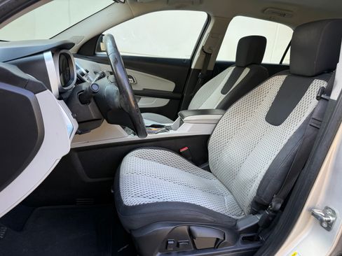 Used 2011 Chevrolet Equinox LS image 9