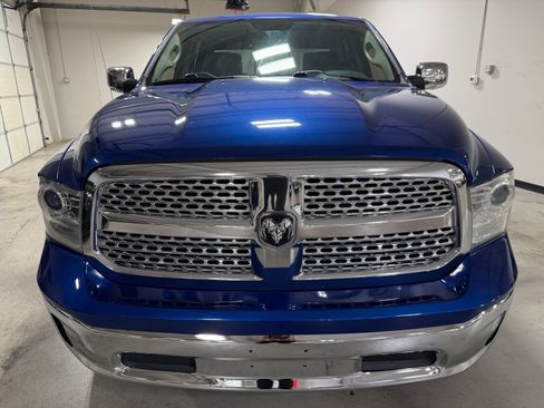 Used 2015 RAM 1500 4x4 Crew Cab Laramie image 12