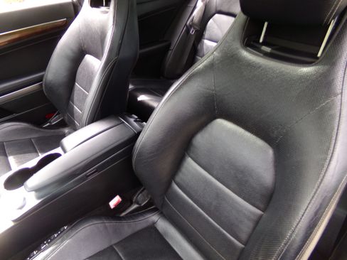 Used 2011 Mercedes-Benz E 550 Coupe image 15