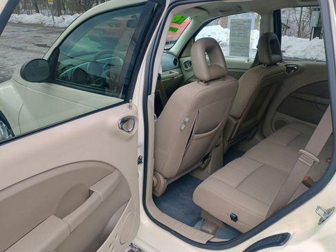 Used 2008 Chrysler PT Cruiser Touring Edition image 12