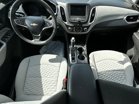 Used 2020 Chevrolet Equinox LS image 11