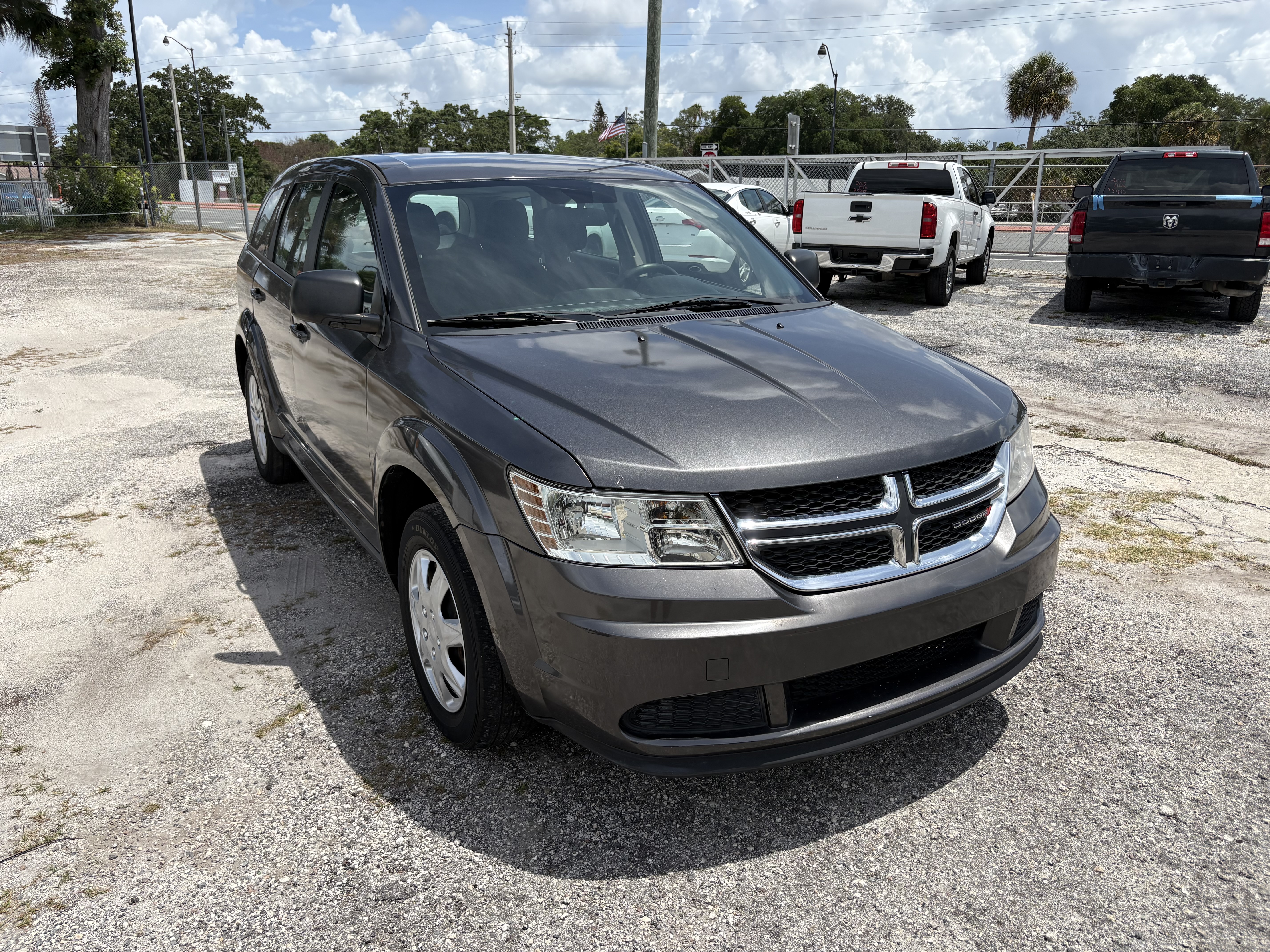Used 2015 Dodge Journey FWD image 2
