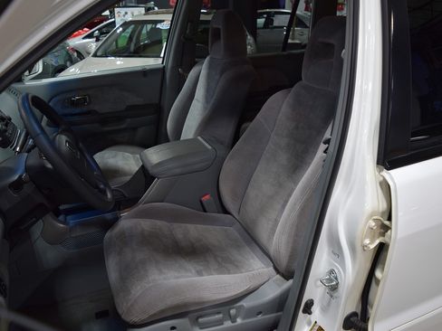 Used 2005 Honda Pilot EX image 17