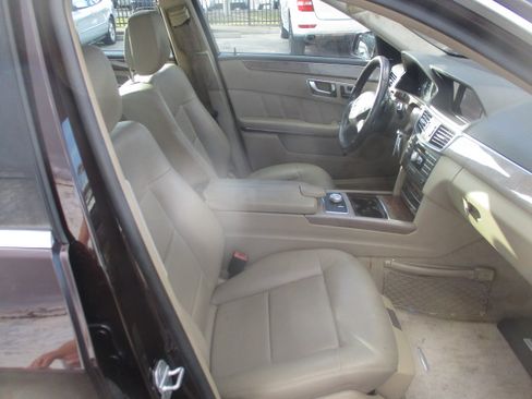 Used 2012 Mercedes-Benz E 350 Sport image 9
