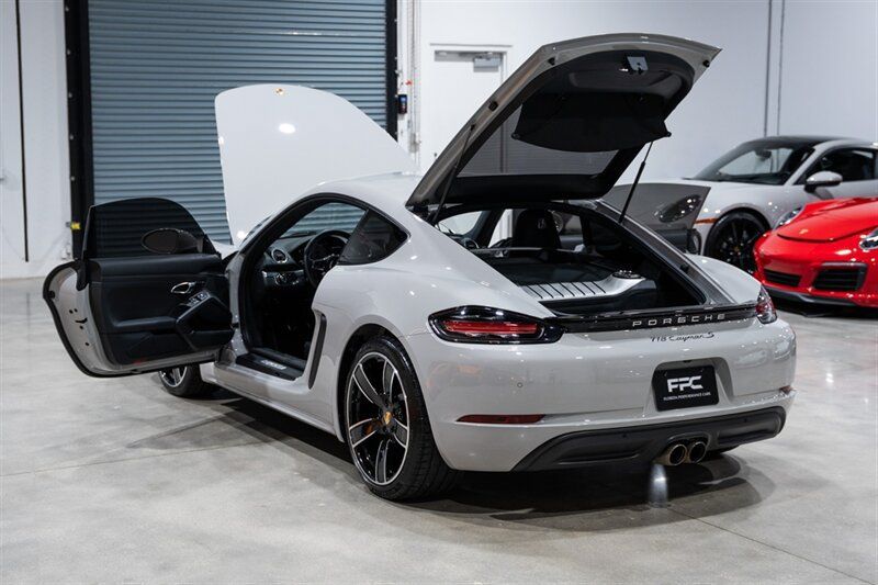 Used 2019 Porsche 718 Cayman S RWD image 35