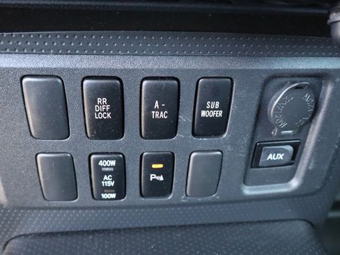 Used 2008 Toyota FJ Cruiser image 28