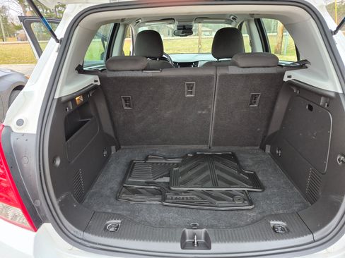 Used 2020 Chevrolet Trax LS image 8