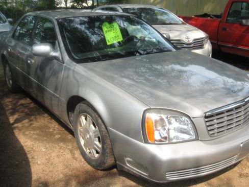 Used 2004 Cadillac De Ville UNAVAIL FWD image 3