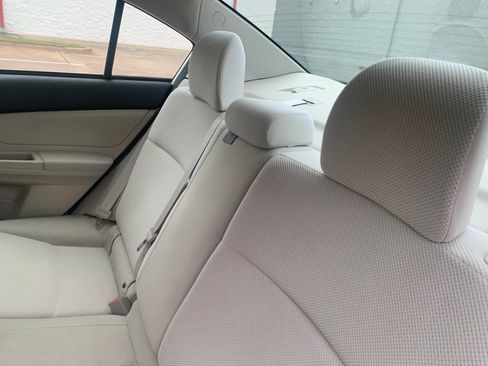 Used 2014 Subaru Impreza 2.0i Premium image 13