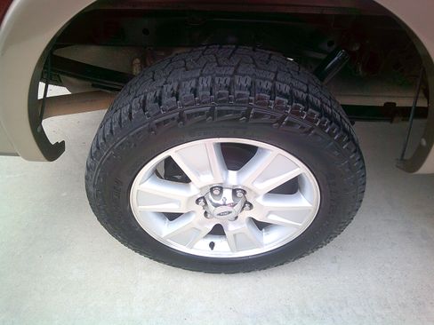 Used 2013 Ford F150 Lariat image 24