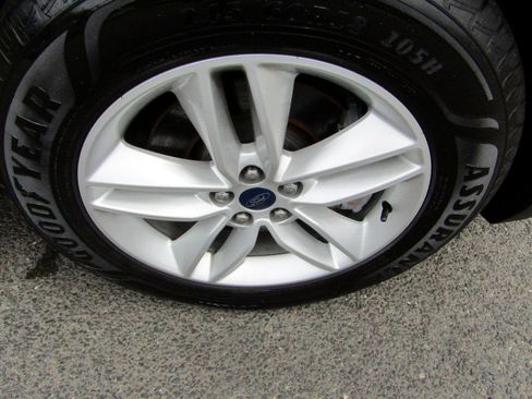 Used 2015 Ford Edge AWD SEL image 11