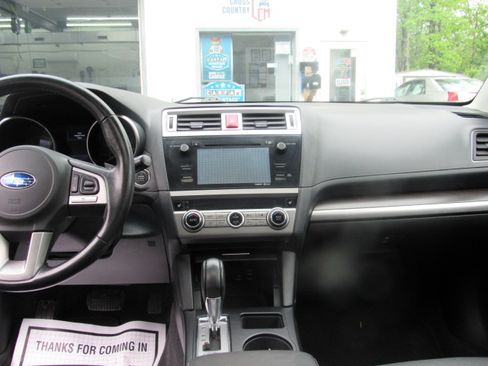 Used 2015 Subaru Legacy 2.5i Limited AWD/4WD image 16