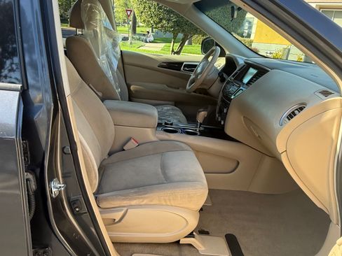 Used 2013 Nissan Pathfinder 4WD image 11