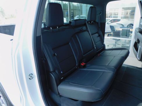 Certified 2025 GMC Sierra 1500 SLT image 25