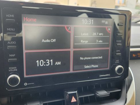 Used 2022 Toyota Corolla LE image 13