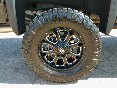 Used 2022 GMC Sierra 2500 AT4 image 41